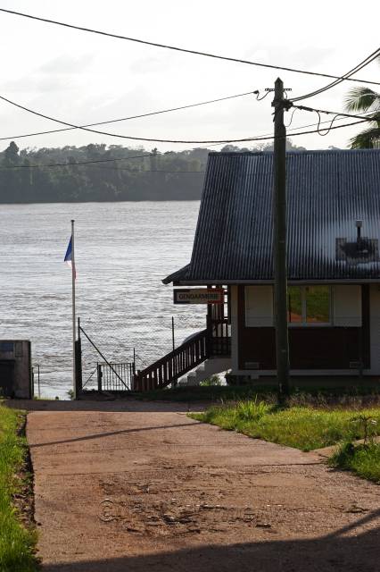 Le Maroni
Mots-clés: Guyane;Amrique;Apatou;Maroni;fleuve