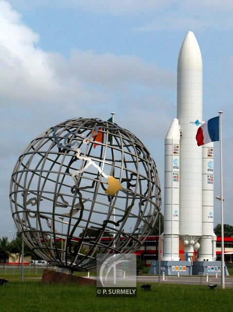 Rond-point de l'Espace
Mots-clés: Guyane;Amrique;Kourou;Centre Spatial;Ariane;fuse