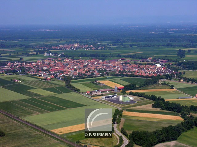 Ebersheim
Vire en avion au-dessus de l'Alsace
Mots-clés: France;Alsace;avion