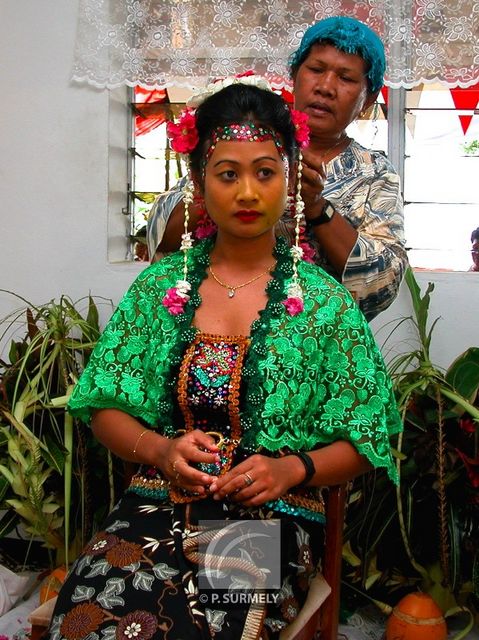 Mariage
Mariage franco_surinamais de tradition javanaise
Mots-clés: Suriname;Amrique;mariage;Java;festivit