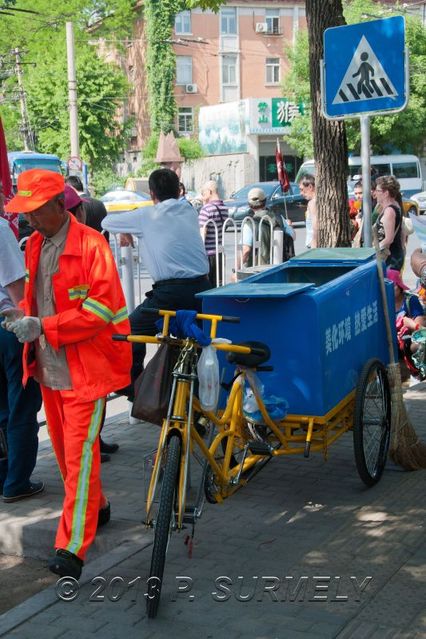 Beijing (Pkin)
Nettoyage des rues
Mots-clés: Asie;Chine;Beijing;Pkin