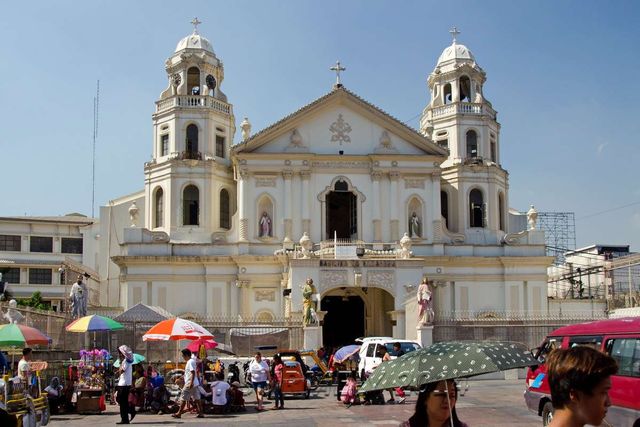 Manille
Eglise Black Nazarene le long de Quezon Avenue
Mots-clés: Asie;Philippines;Luzon;Manille;glise