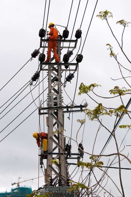 Electriciens
Mots-clés: Asie;Vietnam;NhaTrang