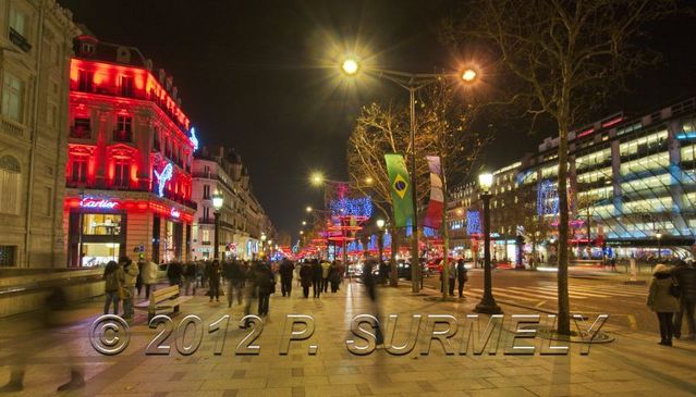 Eclairage de Nol sur les Champs-Elyses
Mots-clés: Europe;France;Paris;Champs-Elyses;Nol
