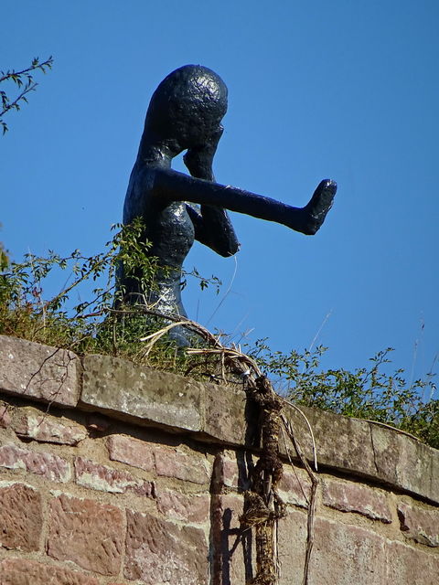 Figure en haut des remparts
Mots-clés: Alsace:Neuf-Brisach;exposition;art