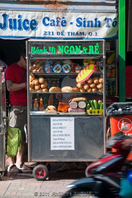 Vendeur de sandwiches
Mots-clés: Asie;Vietnam;Saigon;HoChiMinhVille