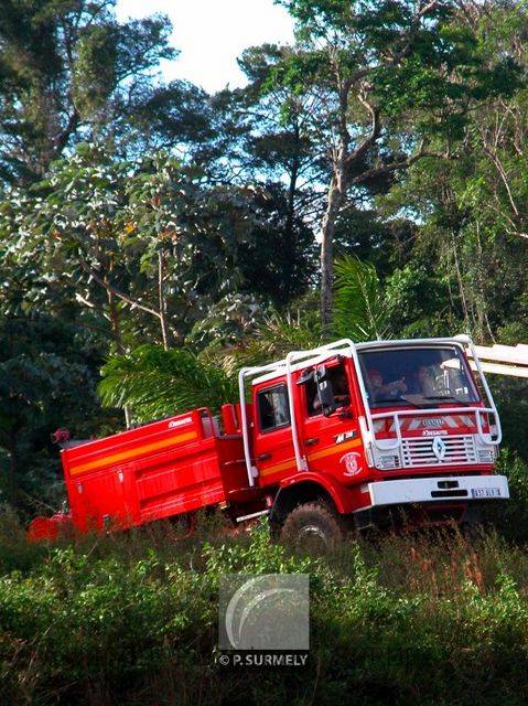 Formation COD2
Conduite tout-terrain sur le circuit de moto-cross de Kourou
Mots-clés: Guyane;Amrique;tropiques;pompier;SDIS;conduite;tout-terrain;secours;camion