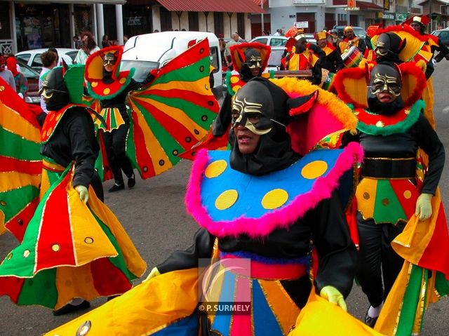 Carnaval
Carnaval de Guyane 2003
Mots-clés: Guyane;Amrique;tropiques;carnaval;festivit;dguisement