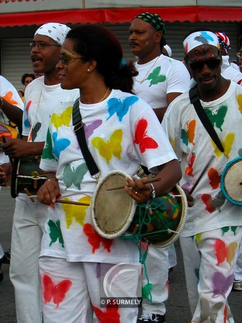 Carnaval
Carnaval de Guyane 2003
Mots-clés: Guyane;Amrique;tropiques;carnaval;festivit;dguisement