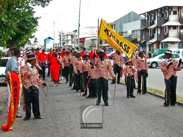 Carnaval
Carnaval de Guyane 2003
Mots-clés: Guyane;Amrique;tropiques;carnaval;festivit;dguisement