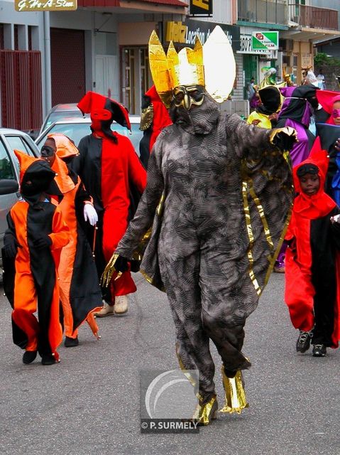 Carnaval
Carnaval de Guyane 2003
Mots-clés: Guyane;Amrique;tropiques;carnaval;festivit;dguisement