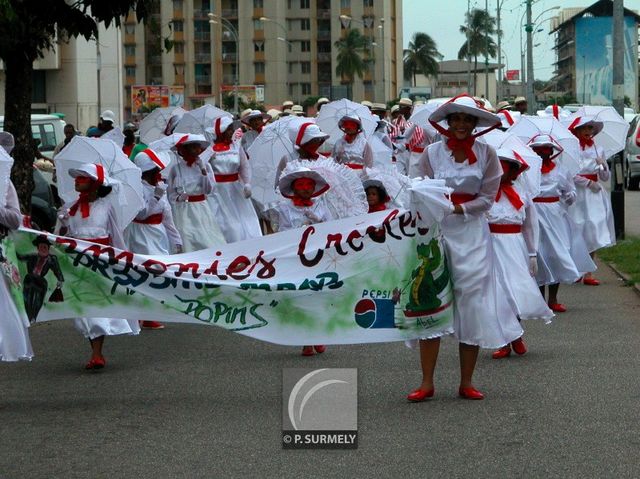 Carnaval
Carnaval de Guyane 2003
Mots-clés: Guyane;Amrique;tropiques;carnaval;festivit;dguisement