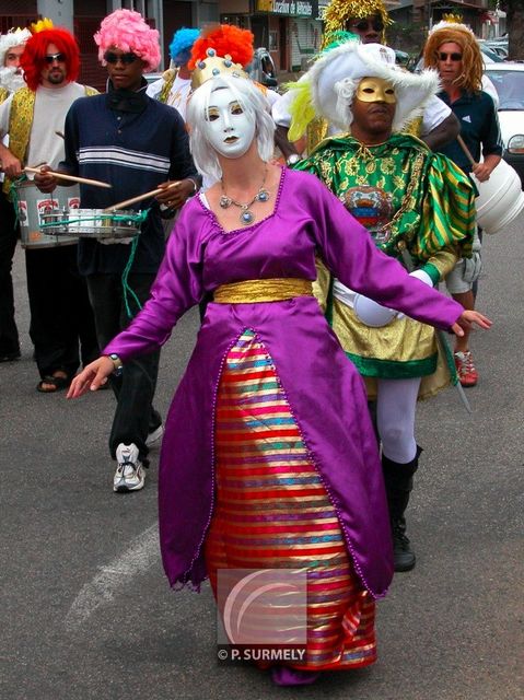 Carnaval
Carnaval de Guyane 2003
Mots-clés: Guyane;Amrique;tropiques;carnaval;festivit;dguisement