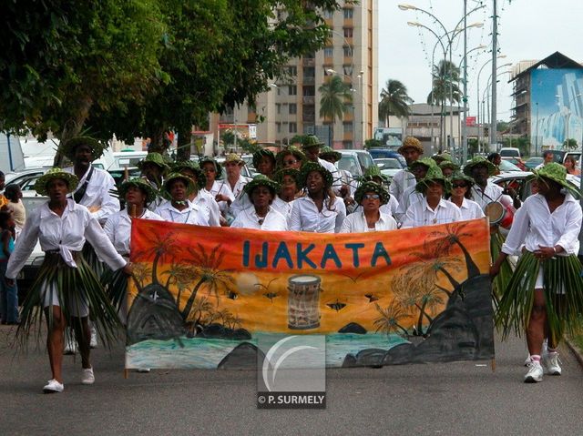 Carnaval
Carnaval de Guyane 2003
Mots-clés: Guyane;Amrique;tropiques;carnaval;festivit;dguisement