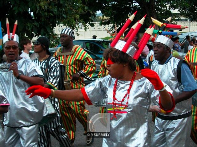 Carnaval
Carnaval de Guyane 2003
Mots-clés: Guyane;Amrique;tropiques;carnaval;festivit;dguisement