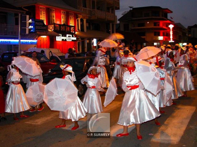 Carnaval
Carnaval de Guyane 2003
Mots-clés: Guyane;Amrique;tropiques;carnaval;festivit;dguisement