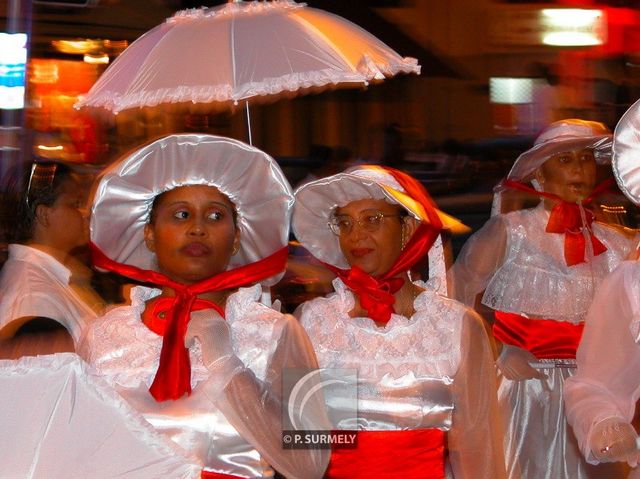 Carnaval
Carnaval de Guyane 2003
Mots-clés: Guyane;Amrique;tropiques;carnaval;festivit;dguisement