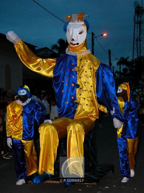 Carnaval
Carnaval de Guyane 2003
Mots-clés: Guyane;Amrique;tropiques;carnaval;festivit;dguisement