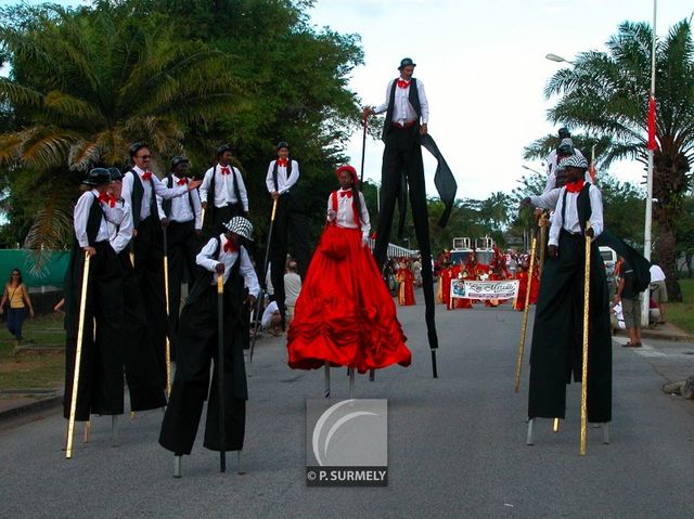 Carnaval
Carnaval de Guyane 2003
Mots-clés: Guyane;Amrique;tropiques;carnaval;festivit;dguisement