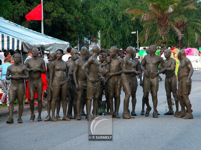 Carnaval
Carnaval de Guyane 2003
Mots-clés: Guyane;Amrique;tropiques;carnaval;festivit;dguisement