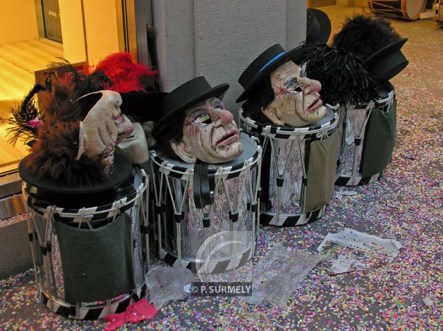 Carnaval
Carnaval de B�le : tambours
Keywords: Suisse;B�le;carnaval;festivit�