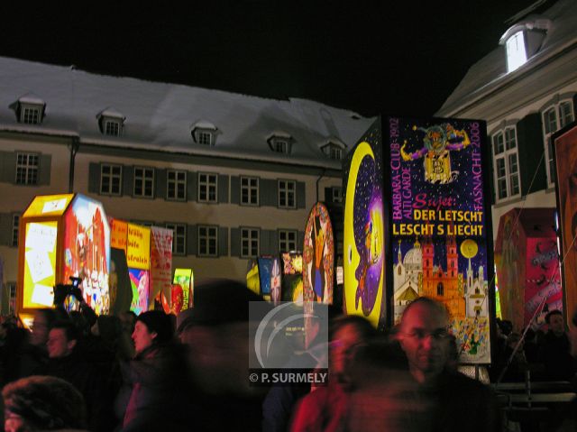 Carnaval
Carnaval de Ble : les lanternes
Mots-clés: Suisse;Ble;carnaval;festivit