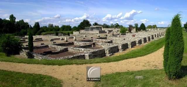 Gorsium
Mots-clés: Hongrie;Europe;Gorsium;ruines