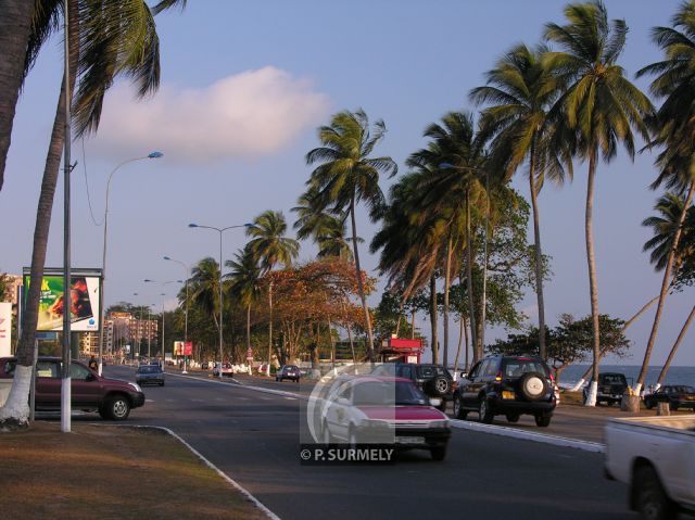 Libreville
Avenue le long du rivage
Mots-clés: Afrique;Gabon;tropiques;Libreville