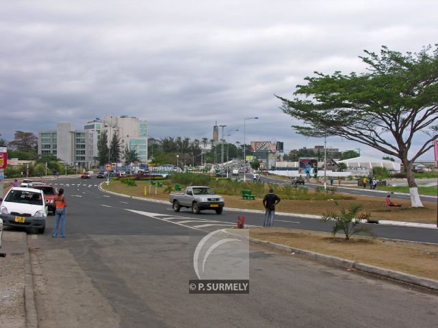 Libreville
Avenue au bord de la plage
Mots-clés: Afrique;Gabon;Libreville;tropiques