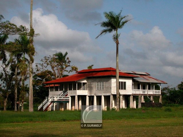 Marienburg
Dans l'ancienne rhumerie
Mots-clés: Suriname;Amrique;Marienburg;rhumerie