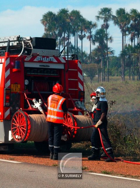 Feu de savane
Matiti
Mots-clés: Guyane;Amrique;tropiques;pompier;SDIS;incendie;feu;secours