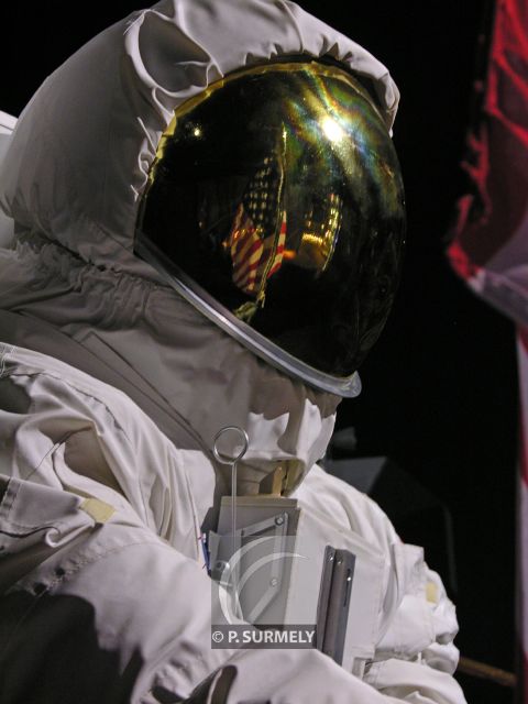 Astronaute
au Muse de l'Espace
Mots-clés: Guyane;Amrique;Kourou;Centre Spatial;Ariane;fuse;muse