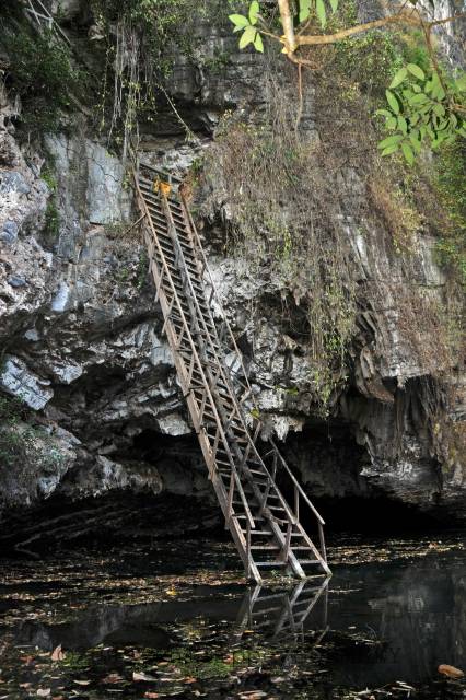 Grotte de Pa Fa
Mots-clés: Laos;Asie;Thakhek