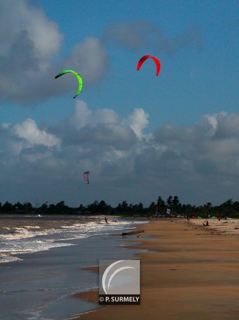 Kite-surf sur la plage  Kourou
Mots-clés: Guyane;Amrique;ocan;Atlantique;Kourou