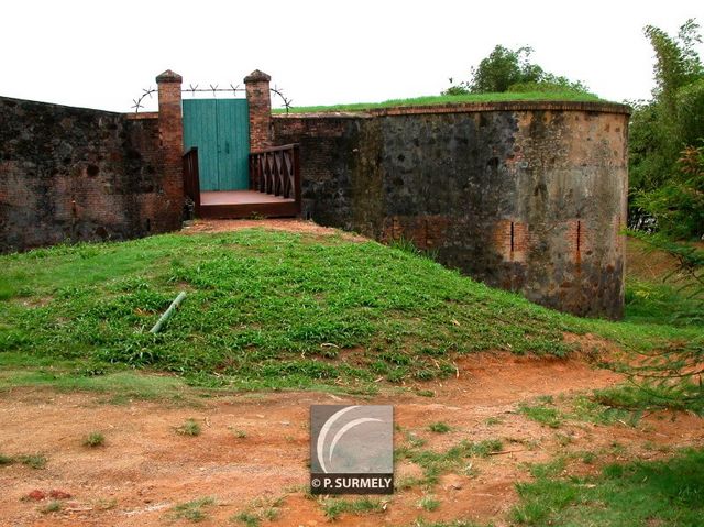 Rmire-Montjoly
Fort Diamant
Mots-clés: Guyane;Amrique;Rmire-Montjoly;fort