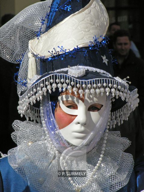 Carnaval
Carnaval vnitien de Remiremont
Mots-clés: France;Vosges;Remiremont;carnaval;festivit;dguisement;masque;portrait