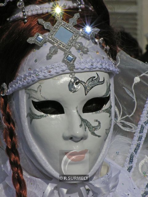 Carnaval
Carnaval vnitien de Remiremont
Mots-clés: France;Vosges;Remiremont;carnaval;festivit;dguisement;masque;portrait