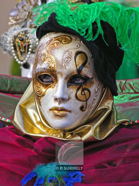 Carnaval
Carnaval vnitien de Remiremont
Mots-clés: France;Vosges;Remiremont;carnaval;festivit;dguisement;masque;portrait