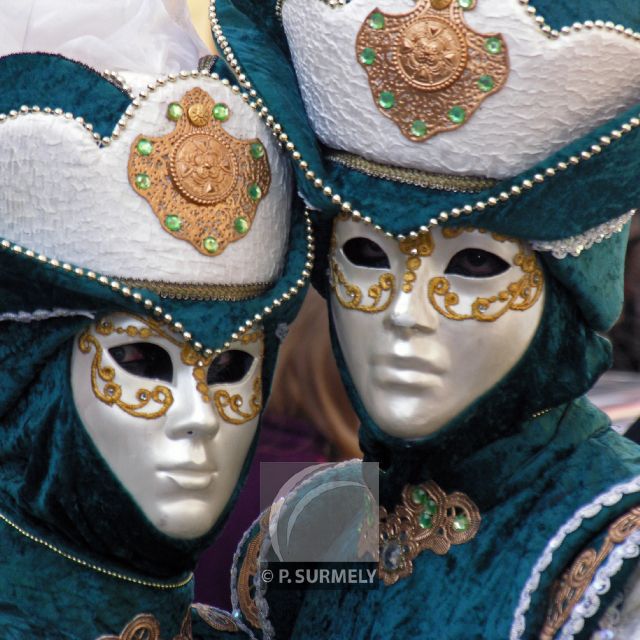 Carnaval
Carnaval vnitien de Remiremont
Mots-clés: France;Vosges;Remiremont;carnaval;festivit;dguisement;masque;portrait