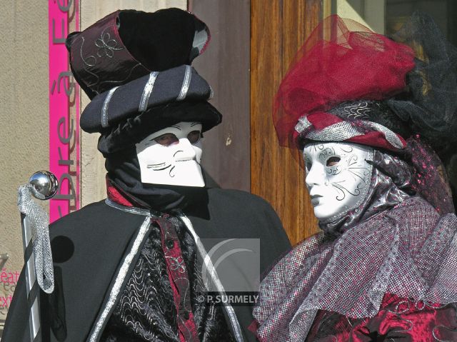 Carnaval
Carnaval vnitien de Remiremont
Mots-clés: France;Vosges;Remiremont;carnaval;festivit;dguisement;masque;portrait