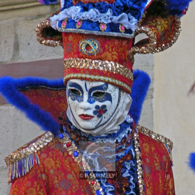 Carnaval
Carnaval vnitien de Remiremont
Mots-clés: France;Vosges;Remiremont;carnaval;festivit;dguisement;masque;portrait