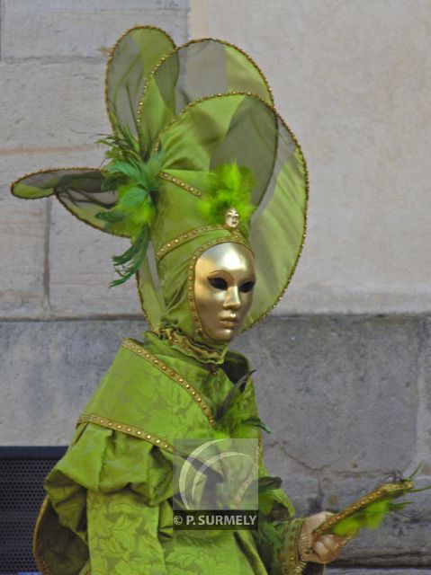 Carnaval
Carnaval vnitien de Remiremont
Mots-clés: France;Vosges;Remiremont;carnaval;festivit;dguisement;masque;portrait