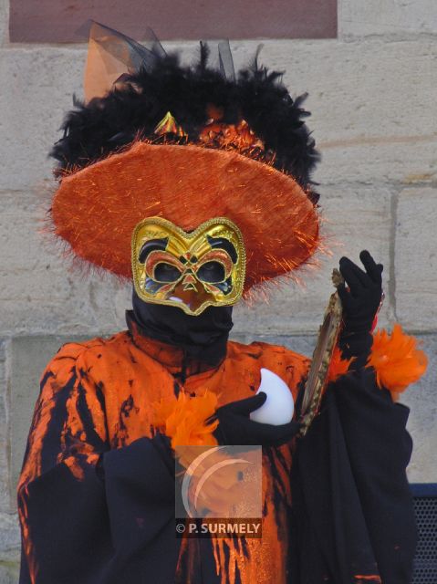 Carnaval
Carnaval vnitien de Remiremont
Mots-clés: France;Vosges;Remiremont;carnaval;festivit;dguisement;masque;portrait