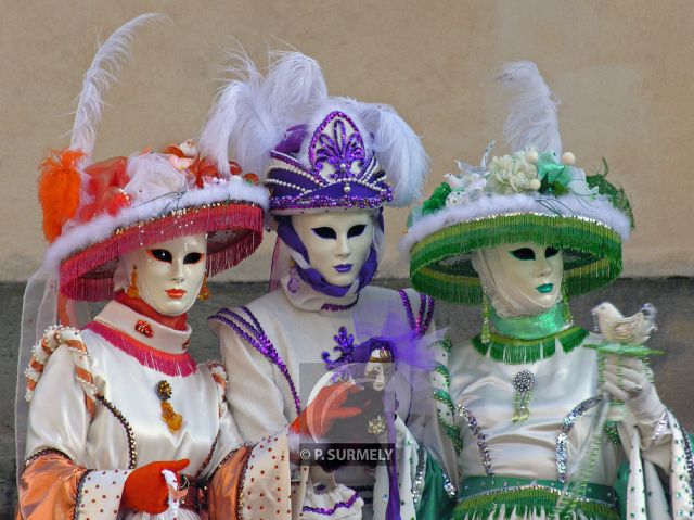 Carnaval
Carnaval vnitien de Remiremont
Mots-clés: France;Vosges;Remiremont;carnaval;festivit;dguisement;masque;portrait