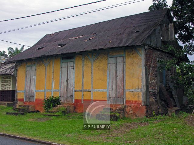 Roura
Mots-clés: Guyane;Amrique;Roura