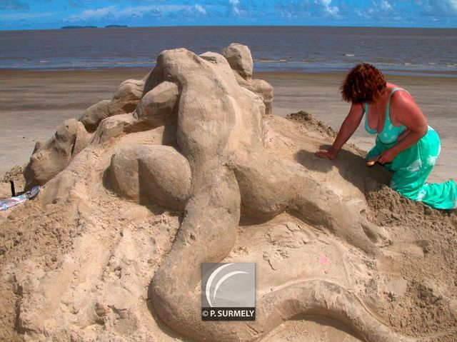 Sculpture sur sable
Mots-clés: Guyane;Amrique;Kourou