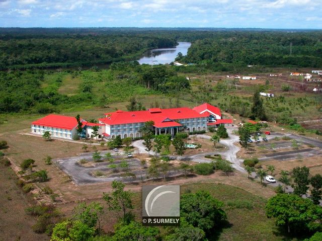 Sinnamary
L'Htel du Fleuve vu du chteau d'eau
Mots-clés: Guyane;Amrique;Sinnamary