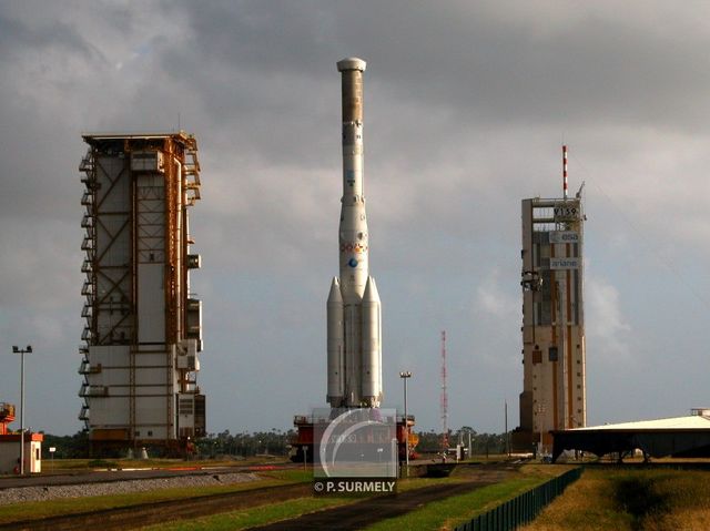 Ariane 4 V159
dernire Ariane 4, pendant le transfert
Mots-clés: Guyane;Amrique;Kourou;Centre Spatial;Ariane;fuse