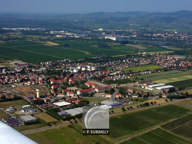 Volgelsheim
Vire en avion au-dessus de l'Alsace
Mots-clés: France;Alsace;avion