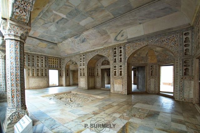 Fort Rouge
Mosque.
Mots-clés: Asie;Inde;Uttar Pradesh;Agra;fort
